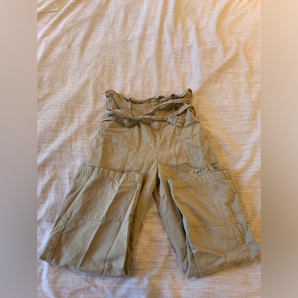 Cute Zara girls cargo, rarely worn, size 11-12, wide leg - Picture 1 of 3
